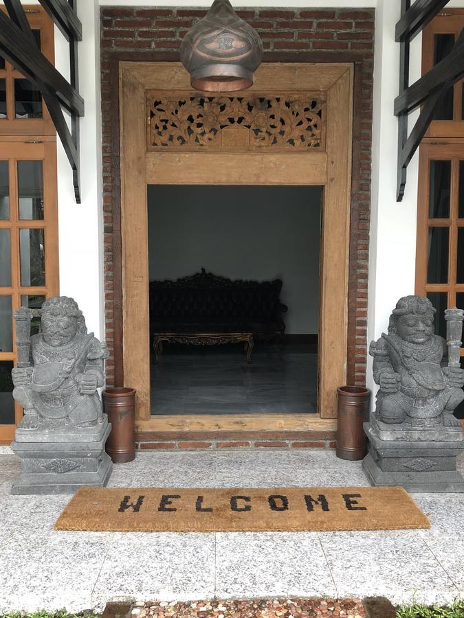 Rumah Dharma 3 Grha Timoho Джок'якарта Екстер'єр фото